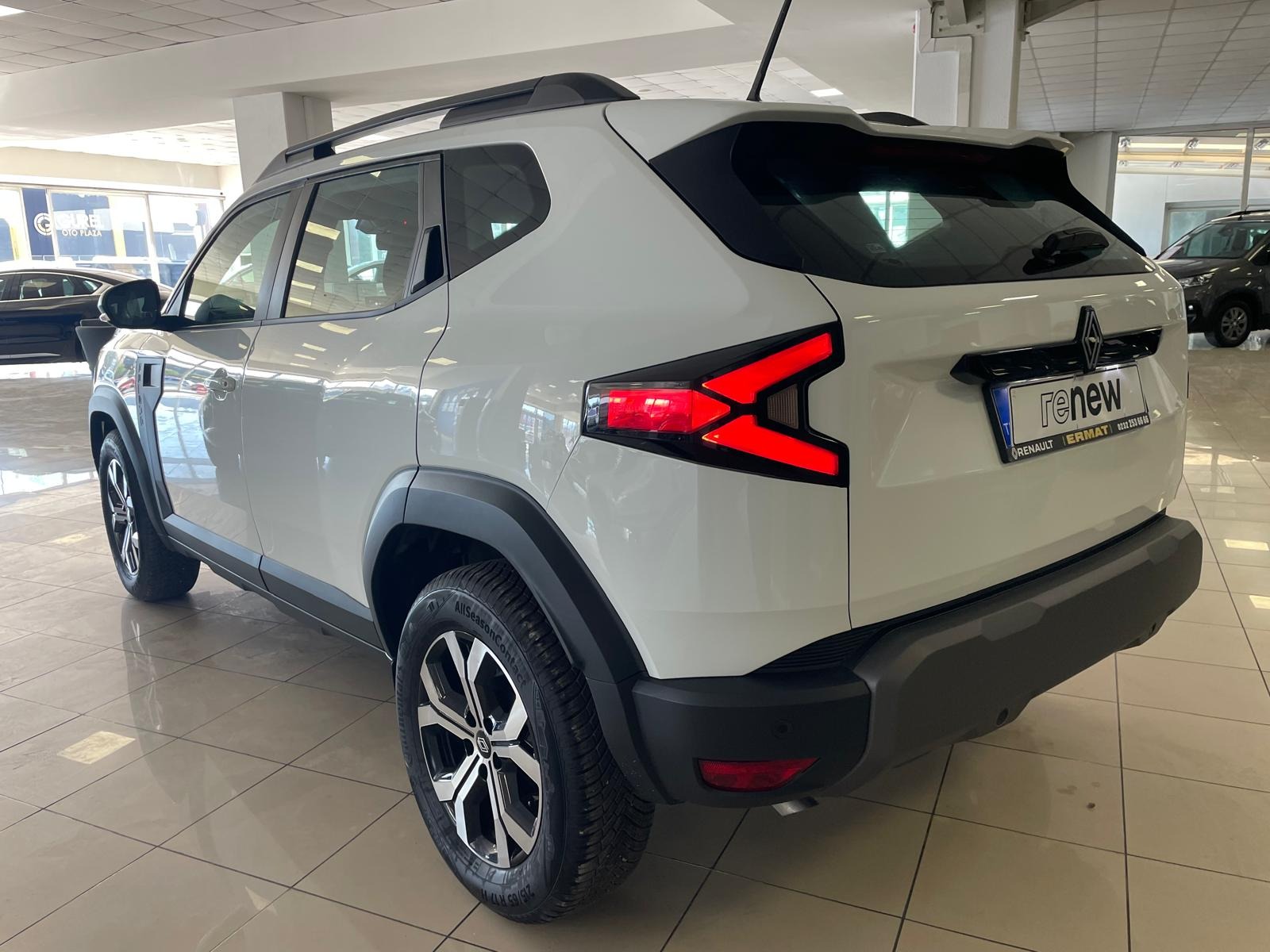 2024 MHEV Manuel Renault Duster Beyaz Ermat Motorlu Araçlar ve Tarım Ürünleri Sanayi Ticaret A.Ş.