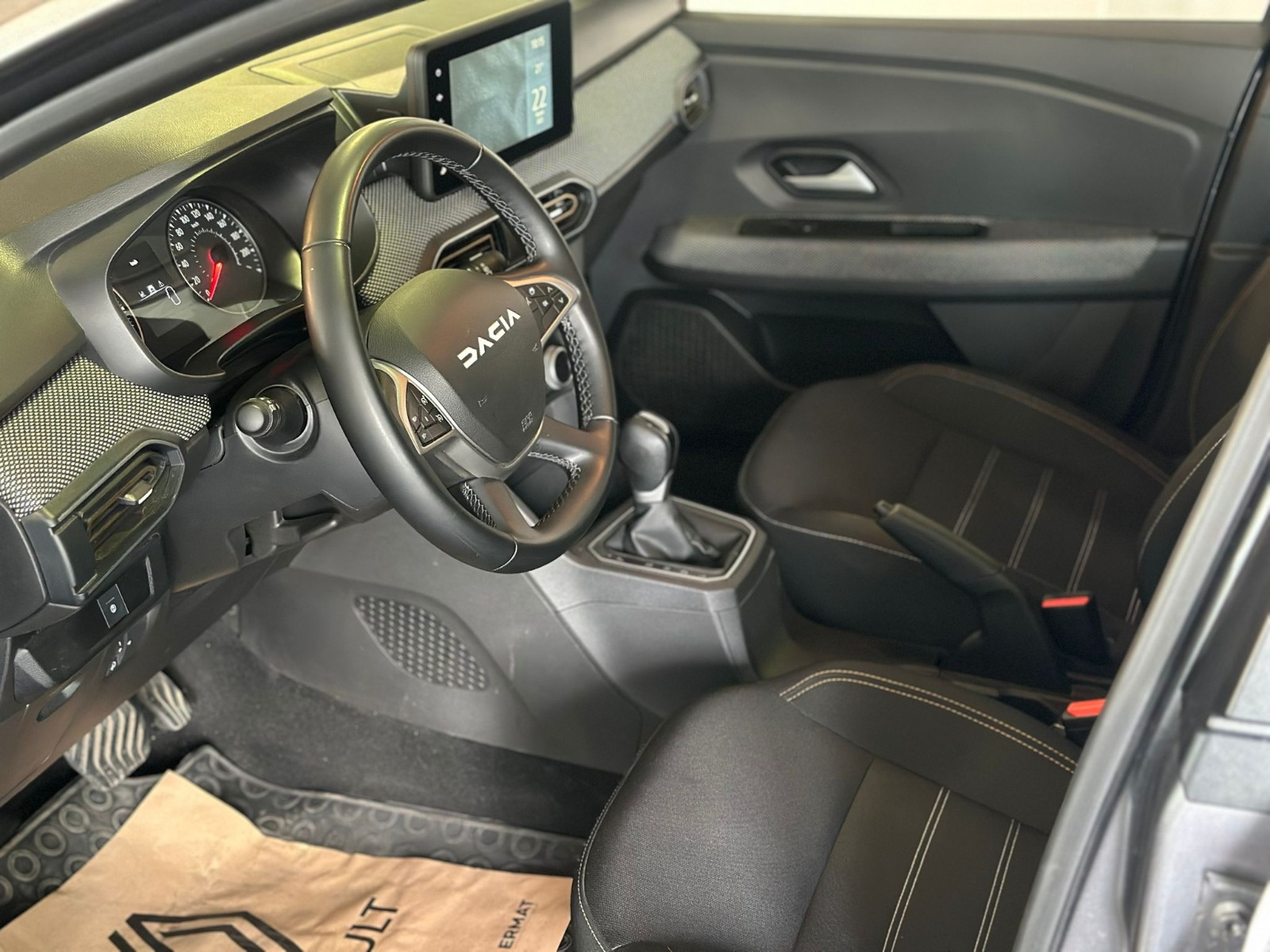 2025 Benzin Otomatik Dacia Sandero Gri Ermat Motorlu Araçlar ve Tarım Ürünleri Sanayi Ticaret A.Ş.