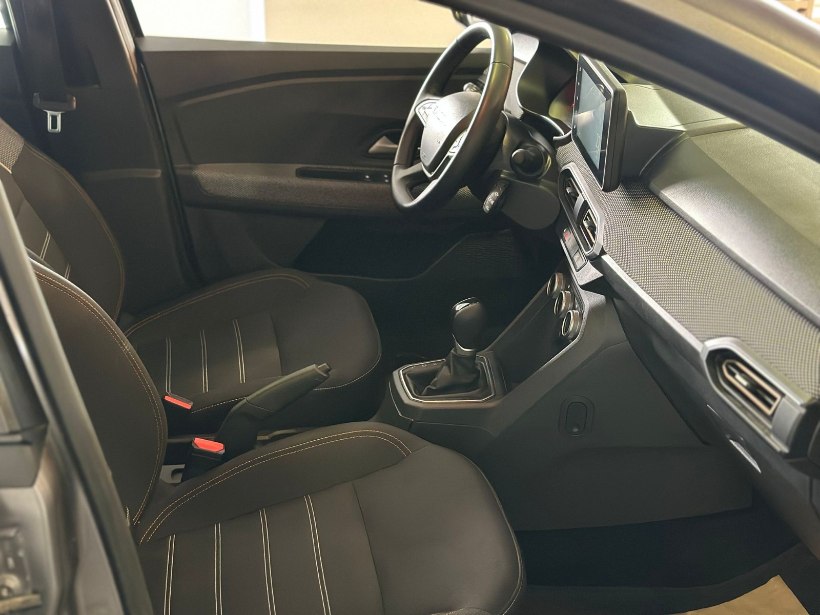 2025 Benzin Otomatik Dacia Sandero Gri Ermat Motorlu Araçlar ve Tarım Ürünleri Sanayi Ticaret A.Ş.