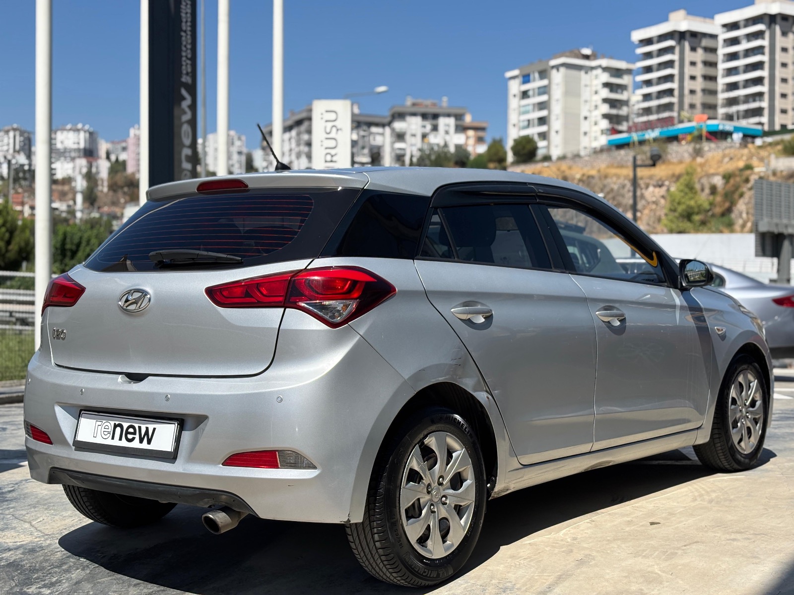 2015 Benzin Manuel Hyundai i20 Gri Ermat Motorlu Araçlar ve Tarım Ürünleri Sanayi Ticaret A.Ş.