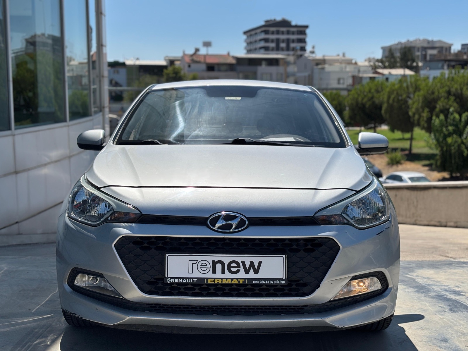 2015 Benzin Manuel Hyundai i20 Gri Ermat Motorlu Araçlar ve Tarım Ürünleri Sanayi Ticaret A.Ş.