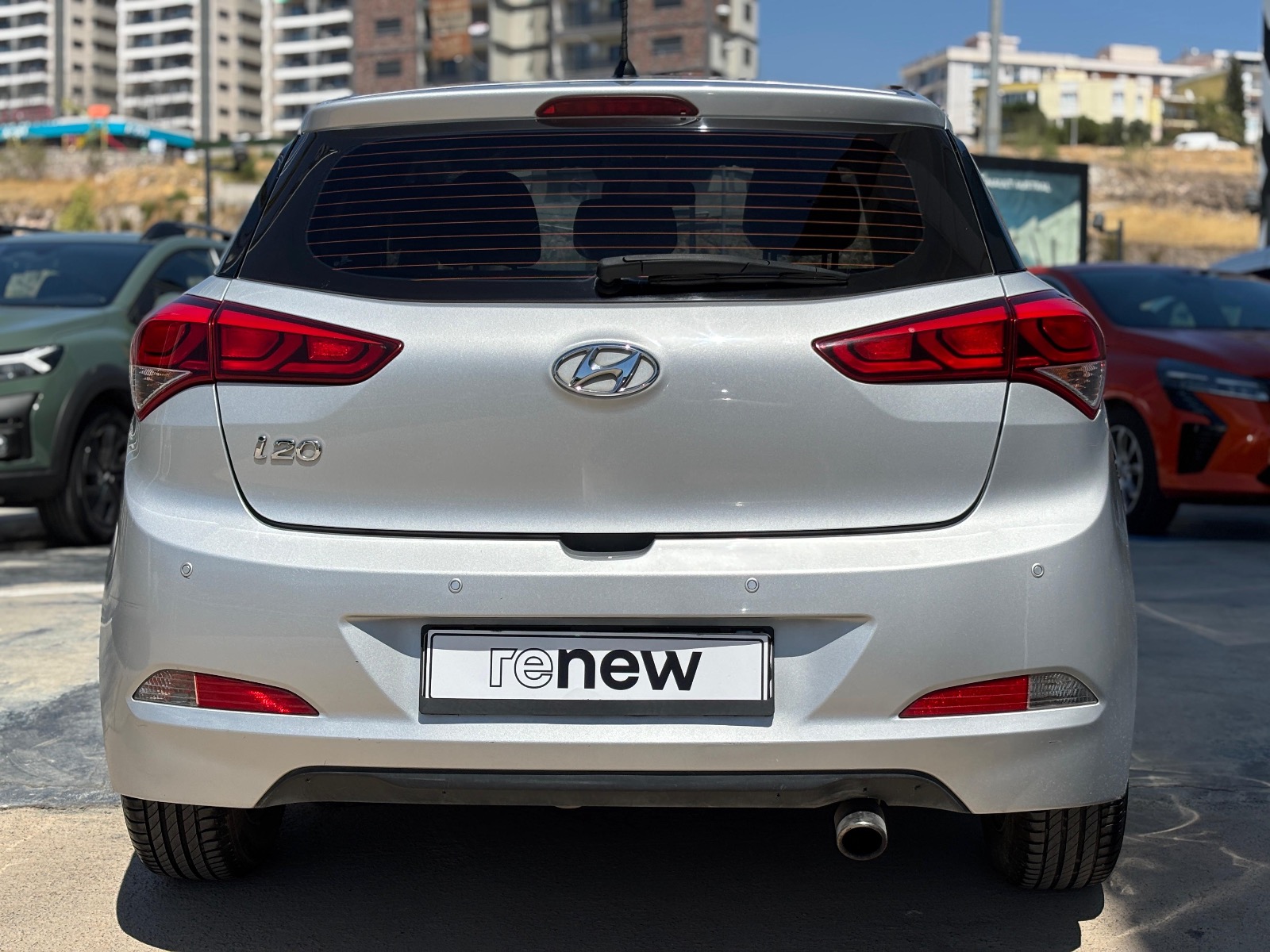 2015 Benzin Manuel Hyundai i20 Gri Ermat Motorlu Araçlar ve Tarım Ürünleri Sanayi Ticaret A.Ş.