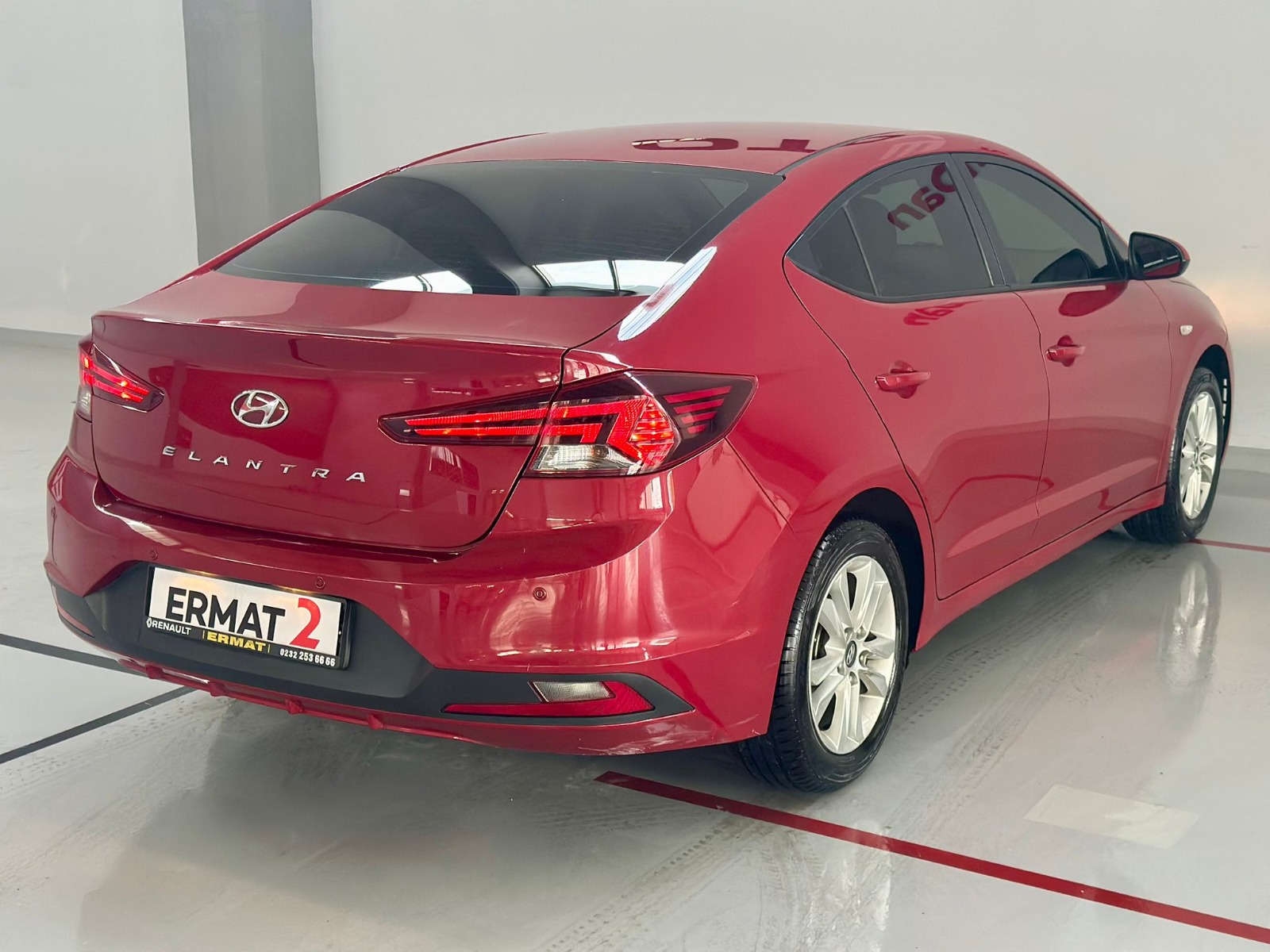 2020 Benzin + LPG Manuel Hyundai Elantra Kırmızı Ermat Motorlu Araçlar ve Tarım Ürünleri Sanayi Ticaret A.Ş.