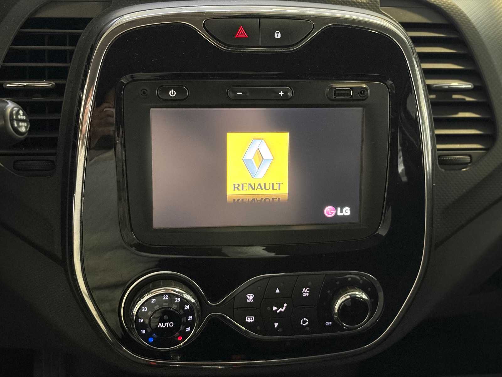 2013 Benzin Otomatik Renault Captur Turuncu Ermat Motorlu Araçlar ve Tarım Ürünleri Sanayi Ticaret A.Ş.