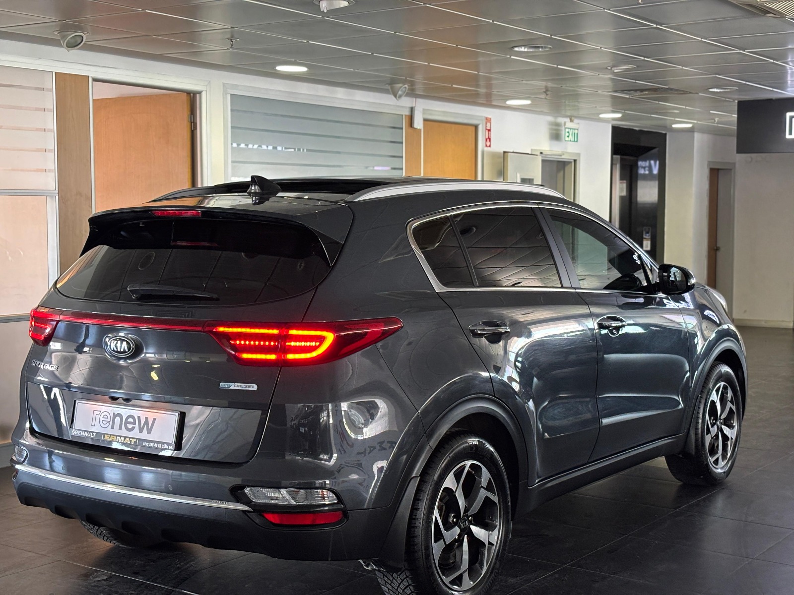 2020 Dizel Otomatik Kia Sportage Gri Ermat Motorlu Araçlar ve Tarım Ürünleri Sanayi Ticaret A.Ş.