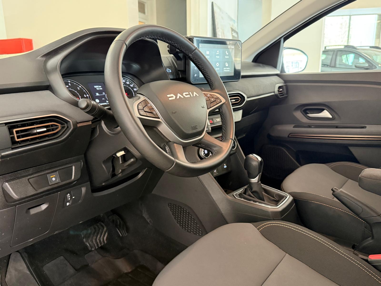 2025 Benzin Otomatik Dacia Sandero Stepway Yeşil Ermat Motorlu Araçlar ve Tarım Ürünleri Sanayi Ticaret A.Ş.