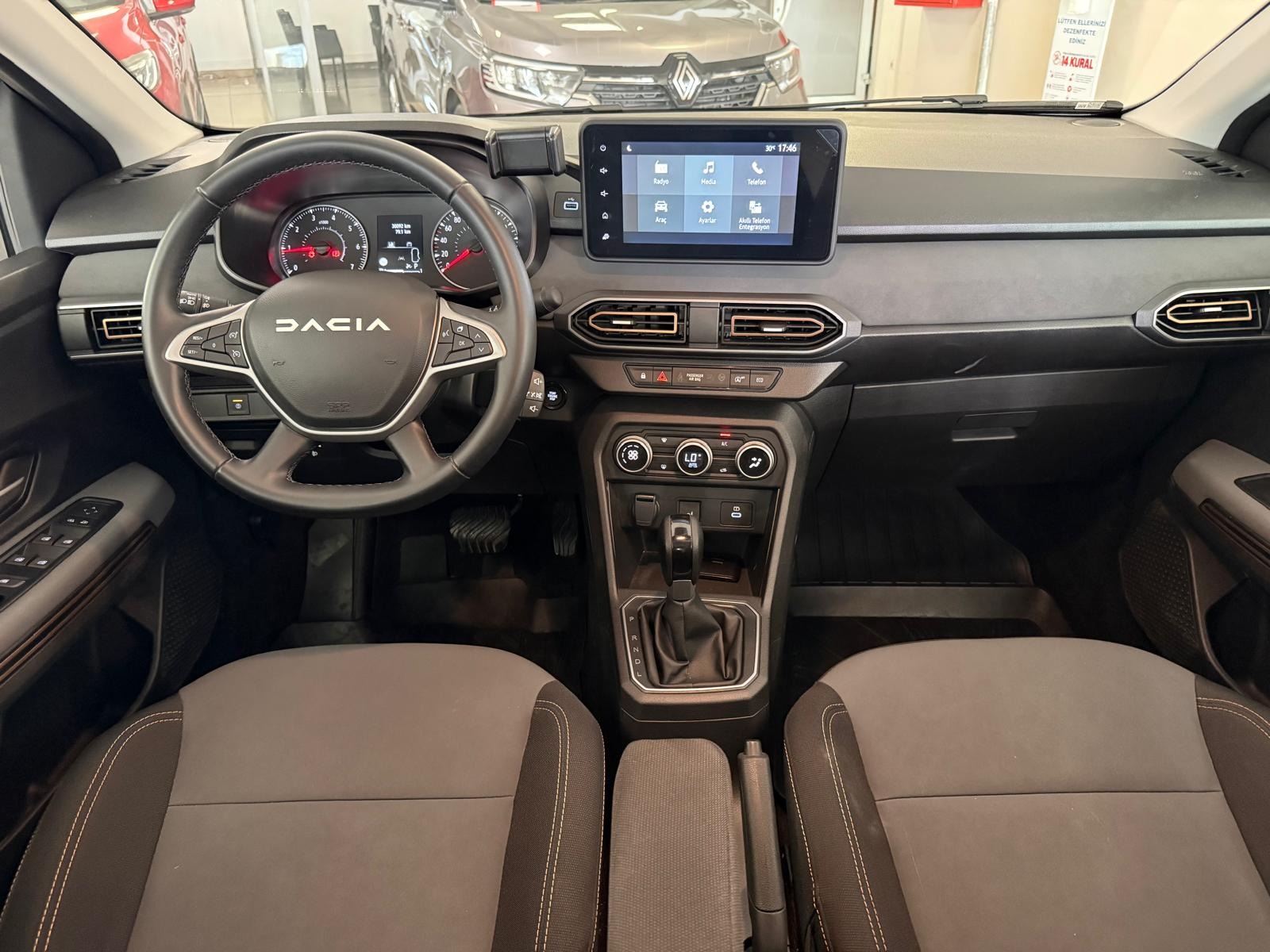 2025 Benzin Otomatik Dacia Sandero Stepway Yeşil Ermat Motorlu Araçlar ve Tarım Ürünleri Sanayi Ticaret A.Ş.