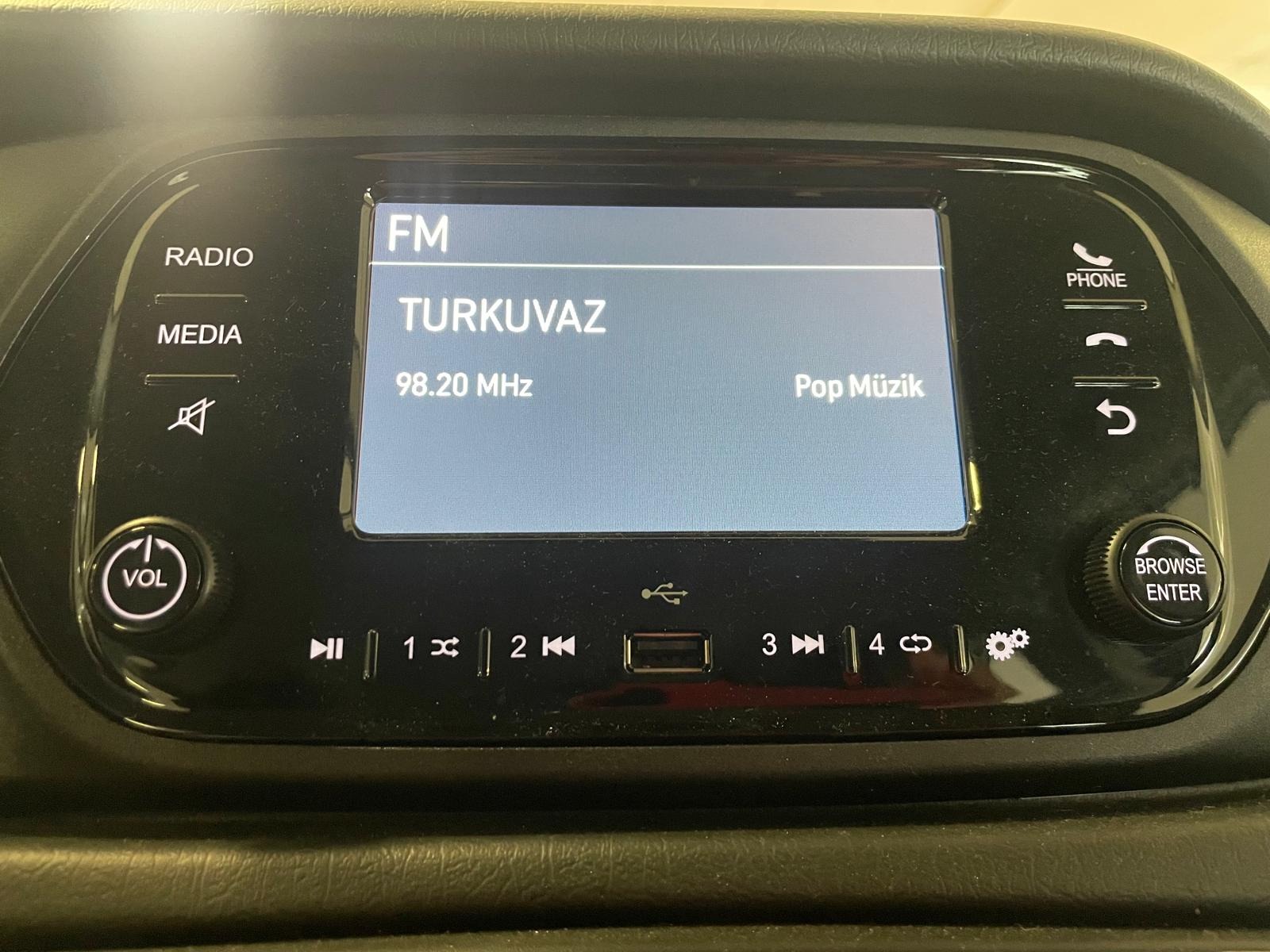 2025 Benzin Manuel Fiat Egea Cross Beyaz Ermat Motorlu Araçlar ve Tarım Ürünleri Sanayi Ticaret A.Ş.