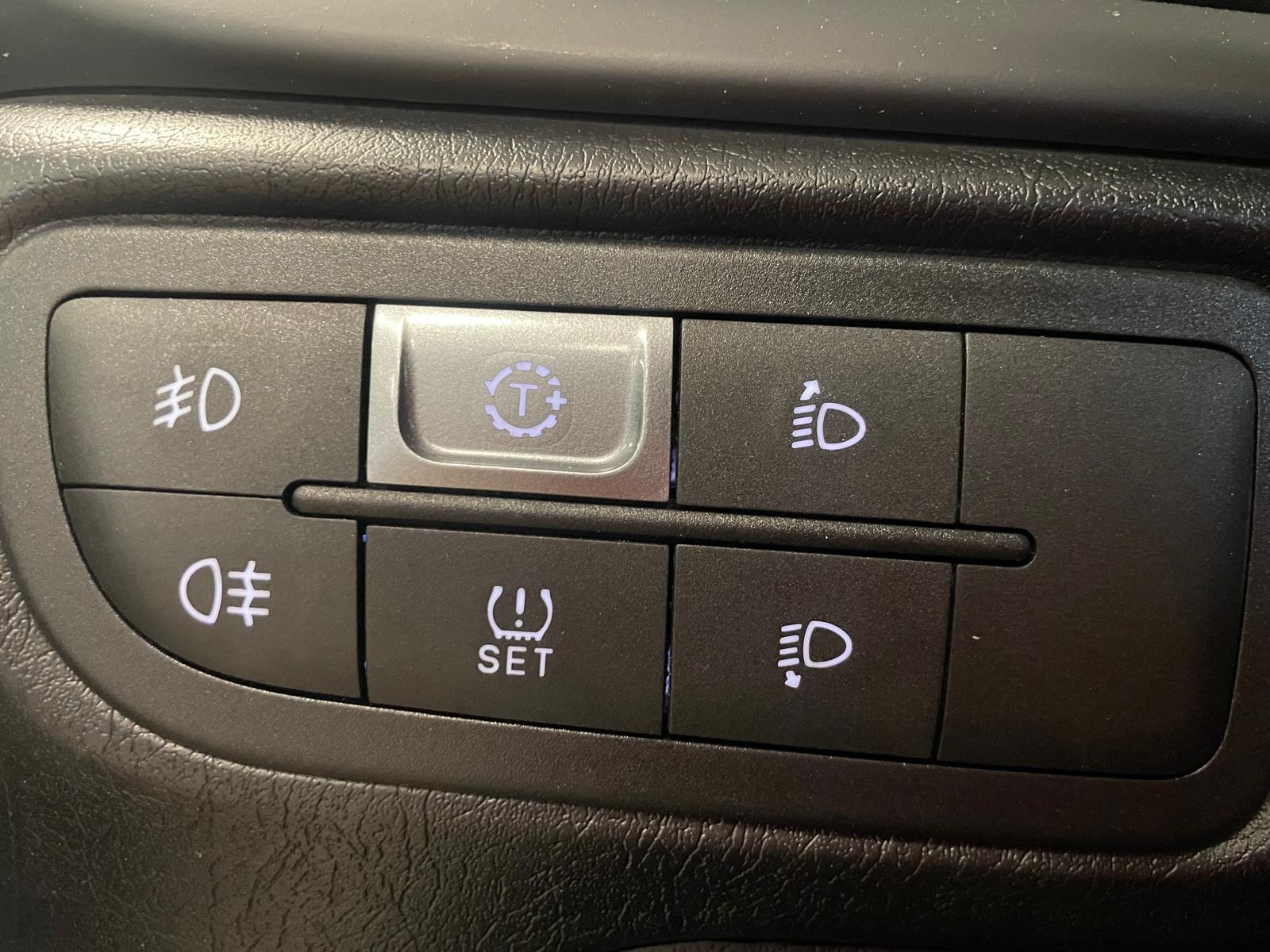 2025 Benzin Manuel Fiat Egea Cross Beyaz Ermat Motorlu Araçlar ve Tarım Ürünleri Sanayi Ticaret A.Ş.