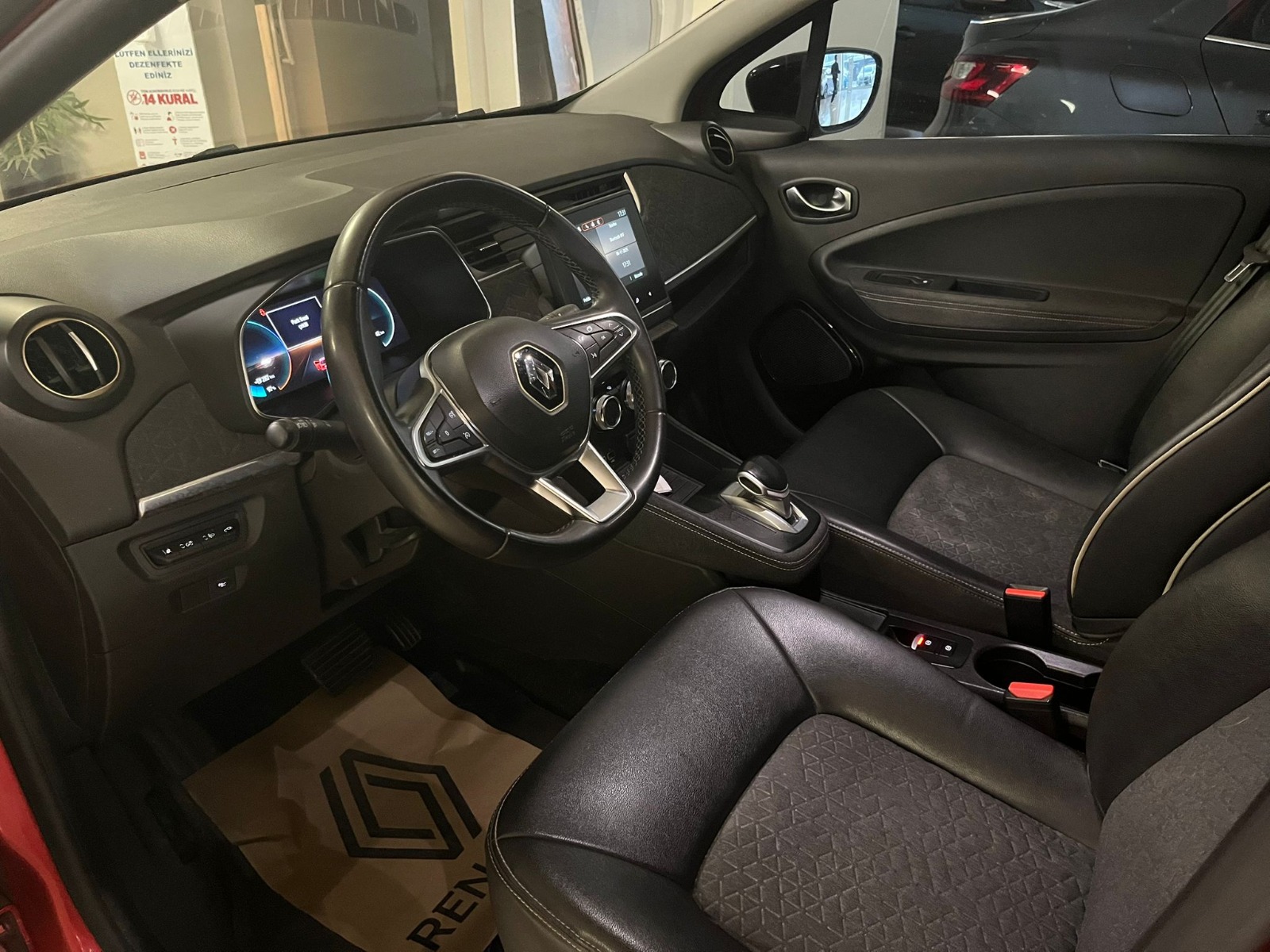 2023 Elektrik Otomatik Renault Zoe Kırmızı Ermat Motorlu Araçlar ve Tarım Ürünleri Sanayi Ticaret A.Ş.