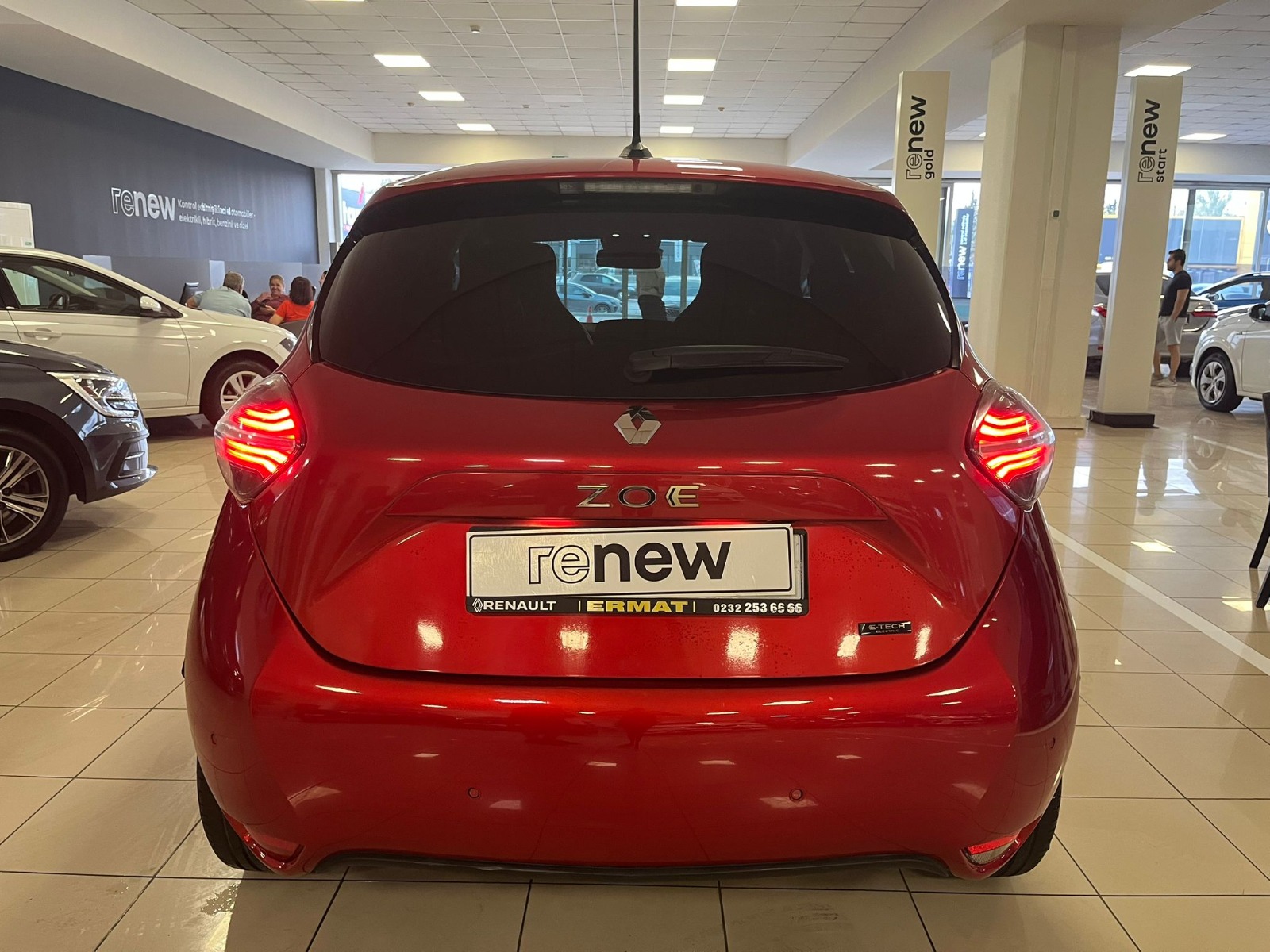 2023 Elektrik Otomatik Renault Zoe Kırmızı Ermat Motorlu Araçlar ve Tarım Ürünleri Sanayi Ticaret A.Ş.