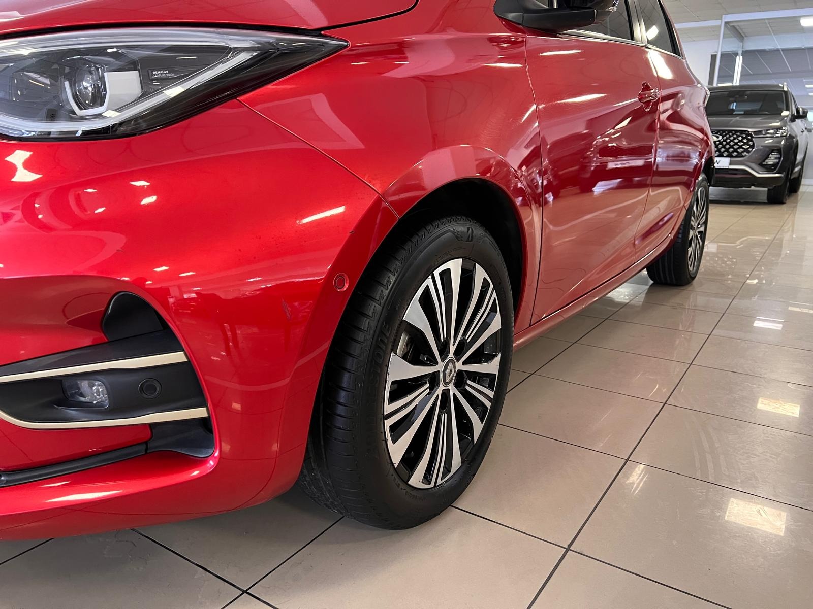 2023 Elektrik Otomatik Renault Zoe Kırmızı Ermat Motorlu Araçlar ve Tarım Ürünleri Sanayi Ticaret A.Ş.