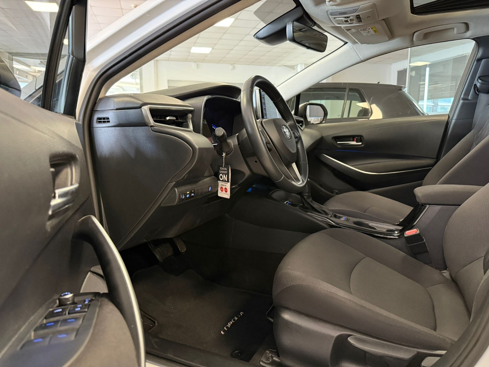 2022 Benzin Otomatik Toyota Corolla Beyaz Ermat Motorlu Araçlar ve Tarım Ürünleri Sanayi Ticaret A.Ş.