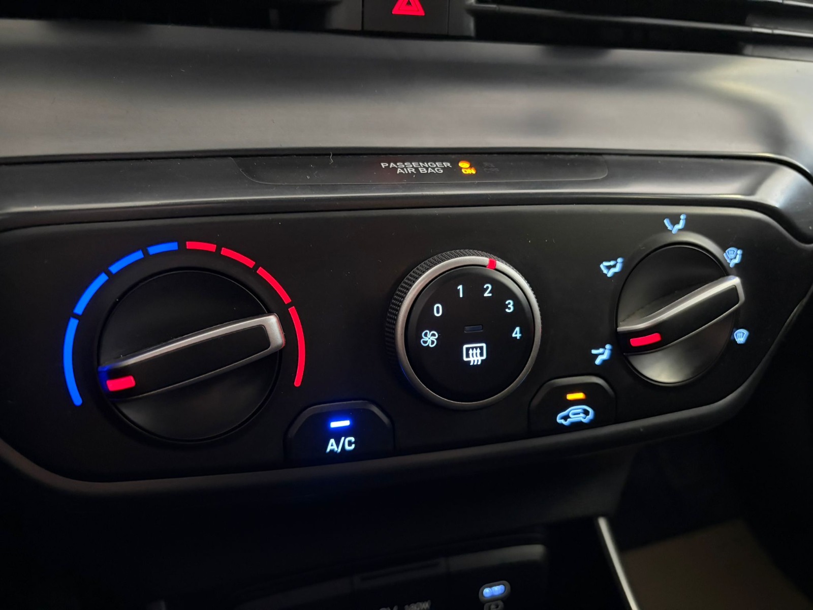 2024 Benzin Otomatik Hyundai i20 Beyaz Ermat Motorlu Araçlar ve Tarım Ürünleri Sanayi Ticaret A.Ş.