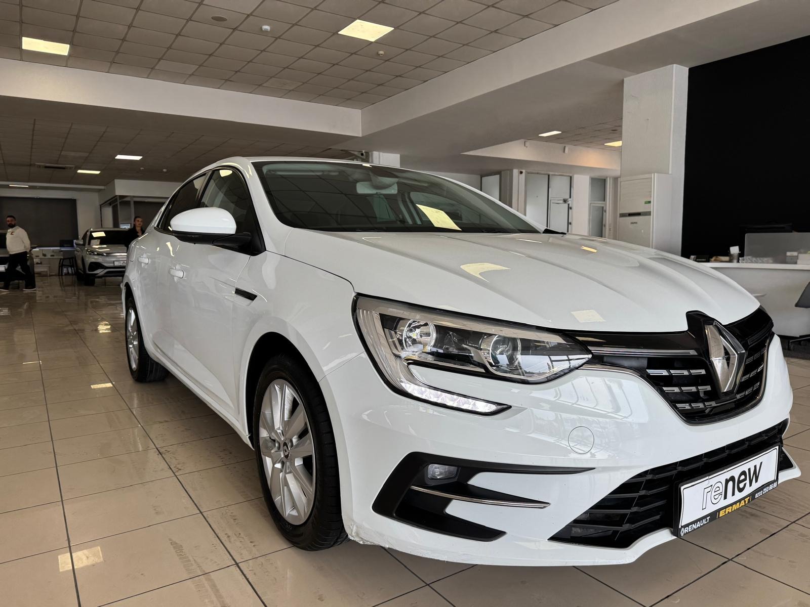 2023 Benzin Otomatik Renault Megane Beyaz Ermat Motorlu Araçlar ve Tarım Ürünleri Sanayi Ticaret A.Ş.