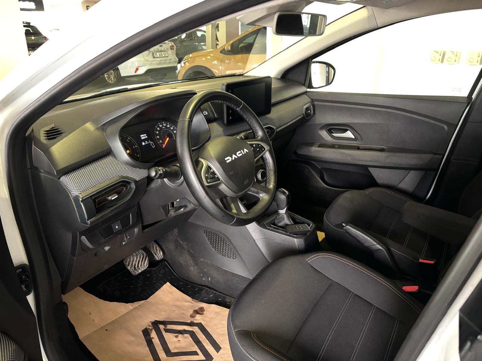 2025 Benzin Otomatik Dacia Sandero Stepway Beyaz Ermat Motorlu Araçlar ve Tarım Ürünleri Sanayi Ticaret A.Ş.