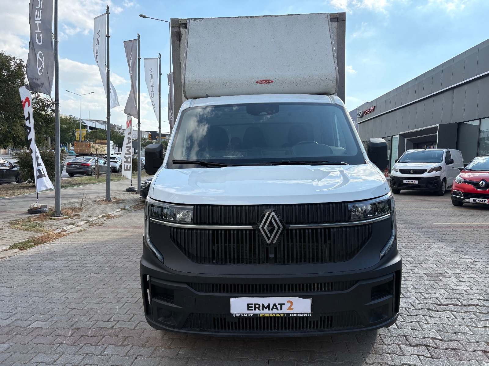2025 Dizel Manuel Renault Master Kamyonet Beyaz Ermat Motorlu Araçlar ve Tarım Ürünleri Sanayi Ticaret A.Ş.