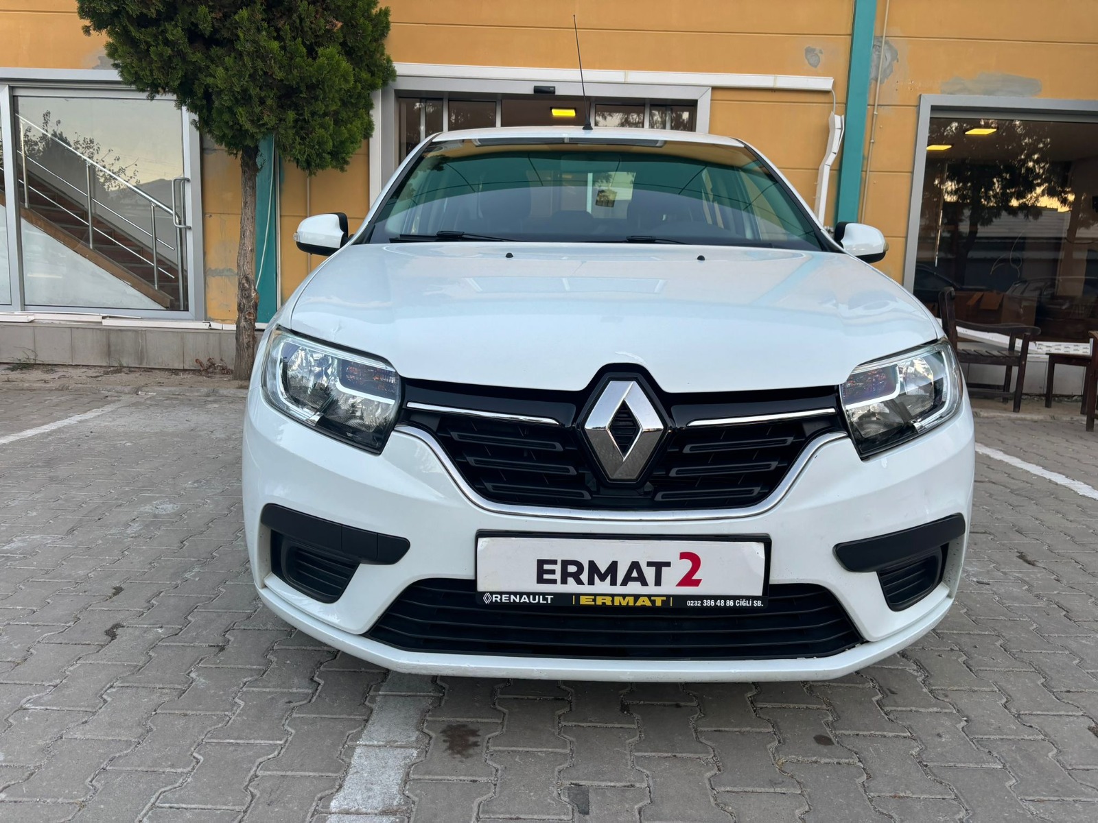 2019 Benzin Manuel Renault Symbol Beyaz Ermat Motorlu Araçlar ve Tarım Ürünleri Sanayi Ticaret A.Ş.