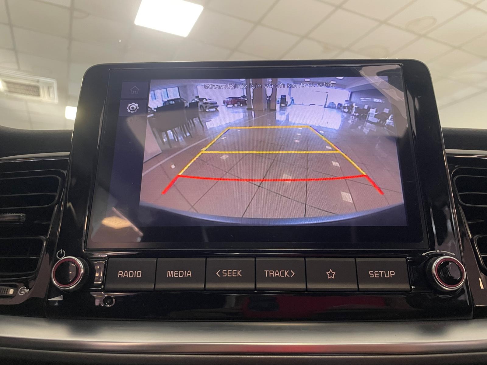 2023 Benzin Otomatik Kia Stonic Gri Ermat Motorlu Araçlar ve Tarım Ürünleri Sanayi Ticaret A.Ş.