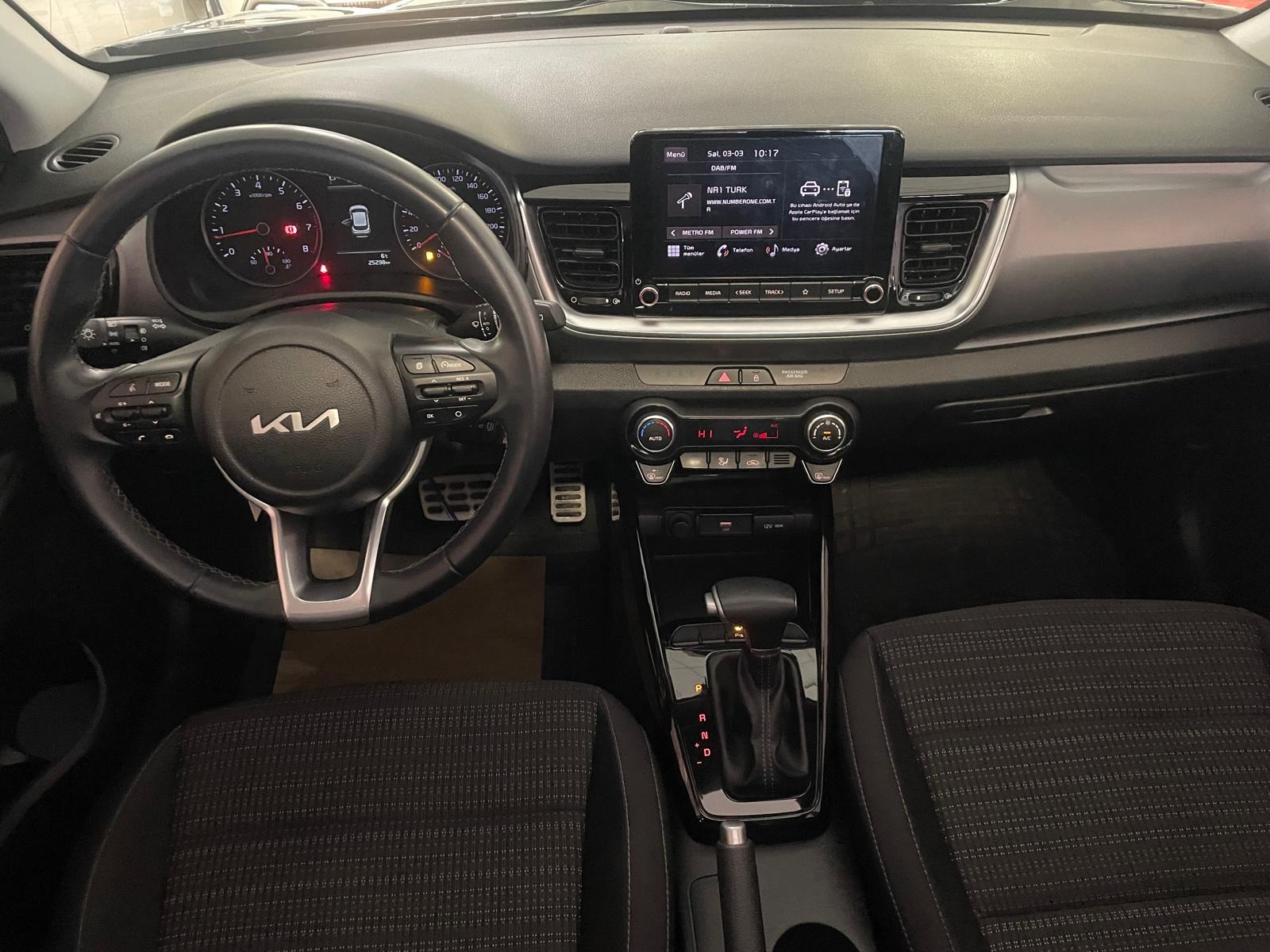 2023 Benzin Otomatik Kia Stonic Gri Ermat Motorlu Araçlar ve Tarım Ürünleri Sanayi Ticaret A.Ş.