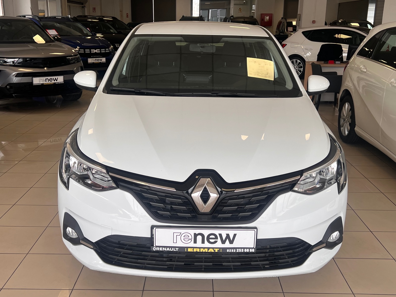 2022 Benzin Otomatik Renault Taliant Beyaz Ermat Motorlu Araçlar ve Tarım Ürünleri Sanayi Ticaret A.Ş.