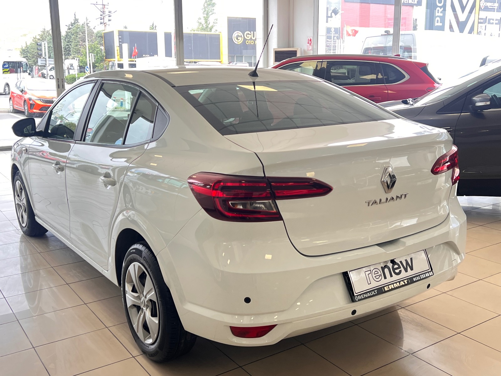 2022 Benzin Otomatik Renault Taliant Beyaz Ermat Motorlu Araçlar ve Tarım Ürünleri Sanayi Ticaret A.Ş.