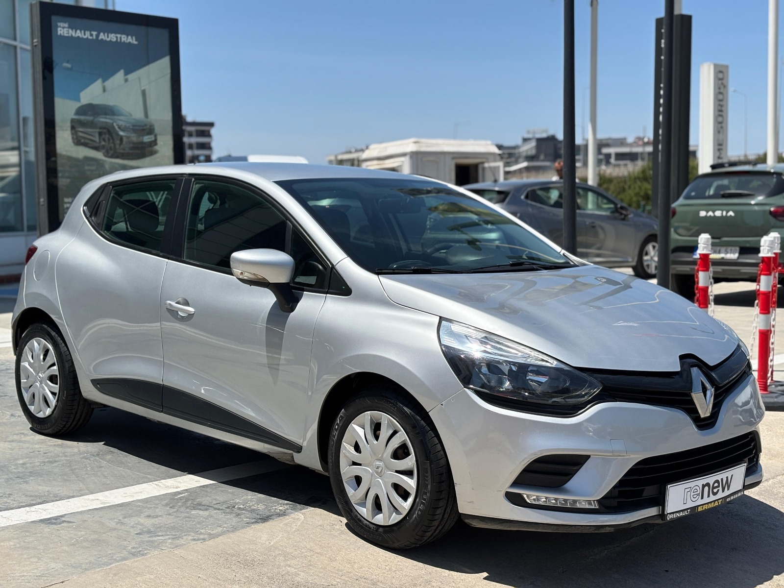 2019 Benzin Manuel Renault Clio Gümüş Gri Ermat Motorlu Araçlar ve Tarım Ürünleri Sanayi Ticaret A.Ş.