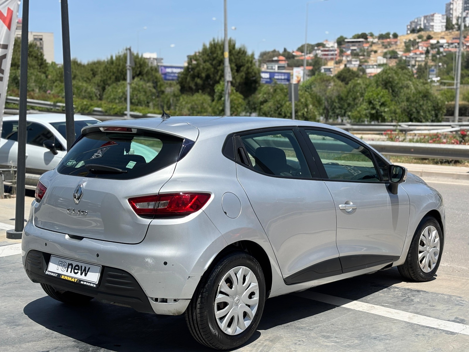 2019 Benzin Manuel Renault Clio Gümüş Gri Ermat Motorlu Araçlar ve Tarım Ürünleri Sanayi Ticaret A.Ş.