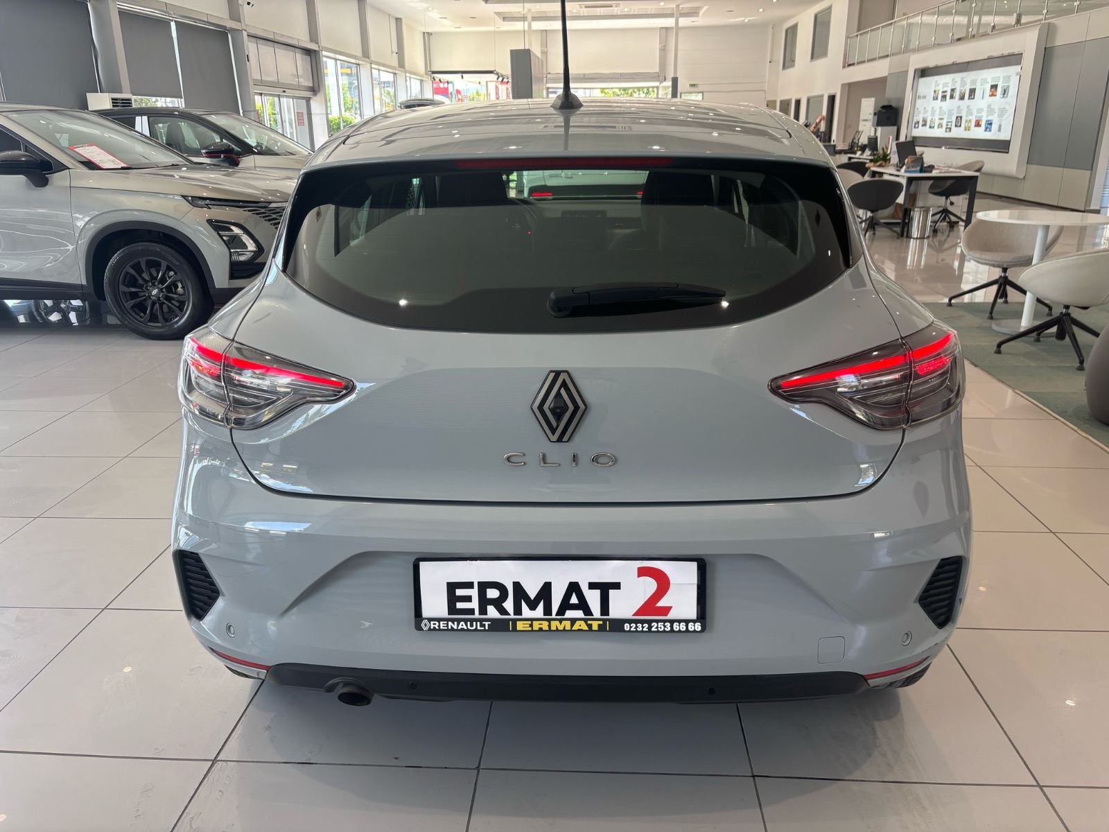 2023 Benzin Otomatik Renault Clio Gri Ermat Motorlu Araçlar ve Tarım Ürünleri Sanayi Ticaret A.Ş.