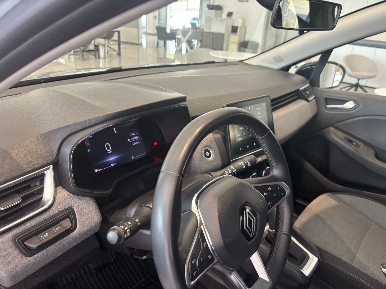 2023 Benzin Otomatik Renault Clio Gri Ermat Motorlu Araçlar ve Tarım Ürünleri Sanayi Ticaret A.Ş.