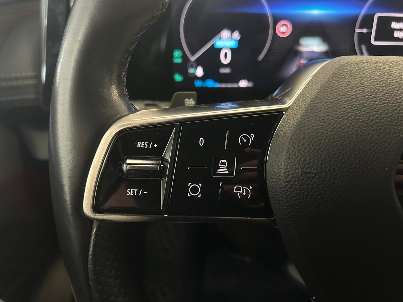 2024 Elektrik Otomatik Renault Megane E-Tech Gri Ermat Motorlu Araçlar ve Tarım Ürünleri Sanayi Ticaret A.Ş.