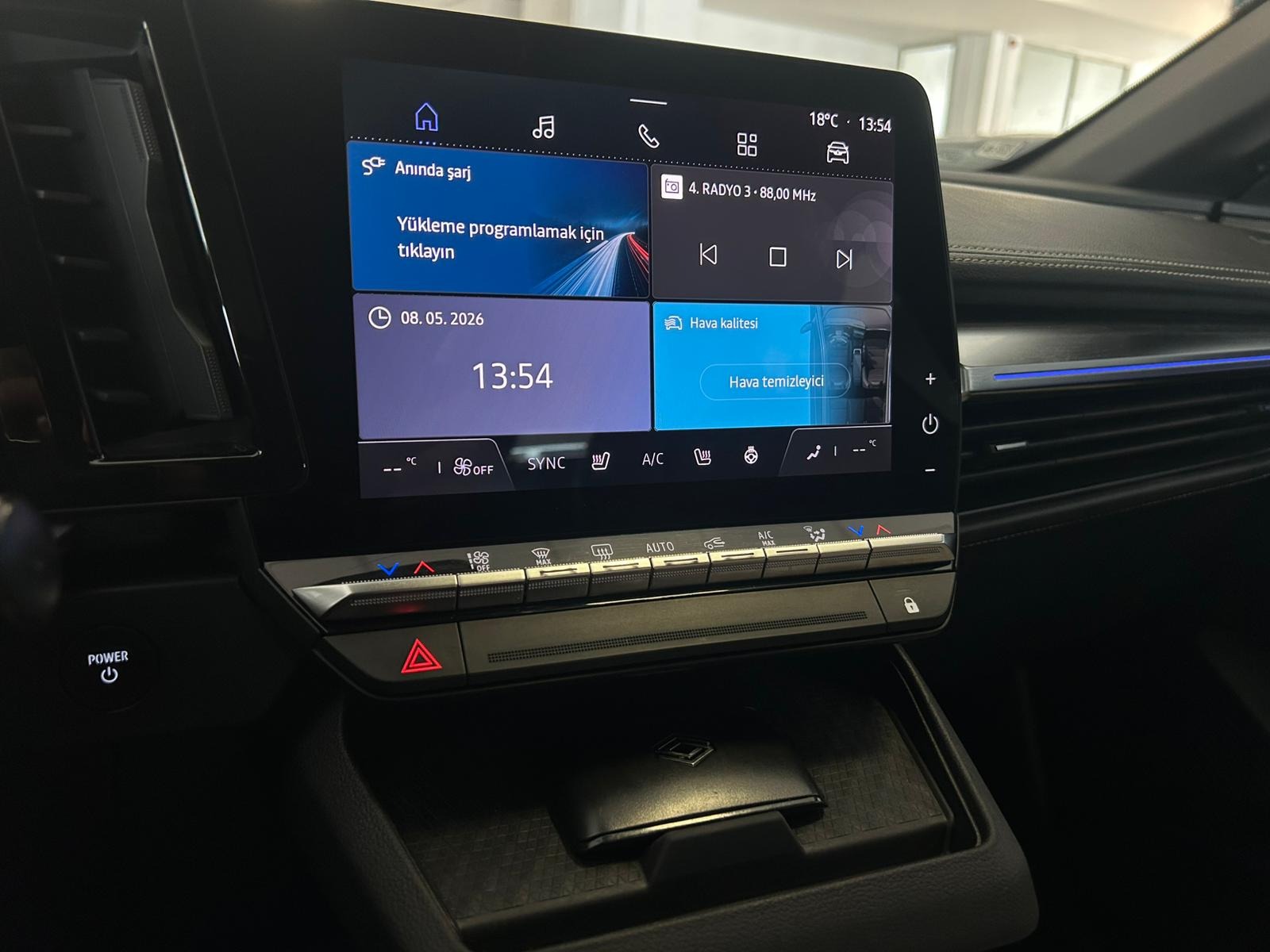 2024 Elektrik Otomatik Renault Megane E-Tech Gri Ermat Motorlu Araçlar ve Tarım Ürünleri Sanayi Ticaret A.Ş.
