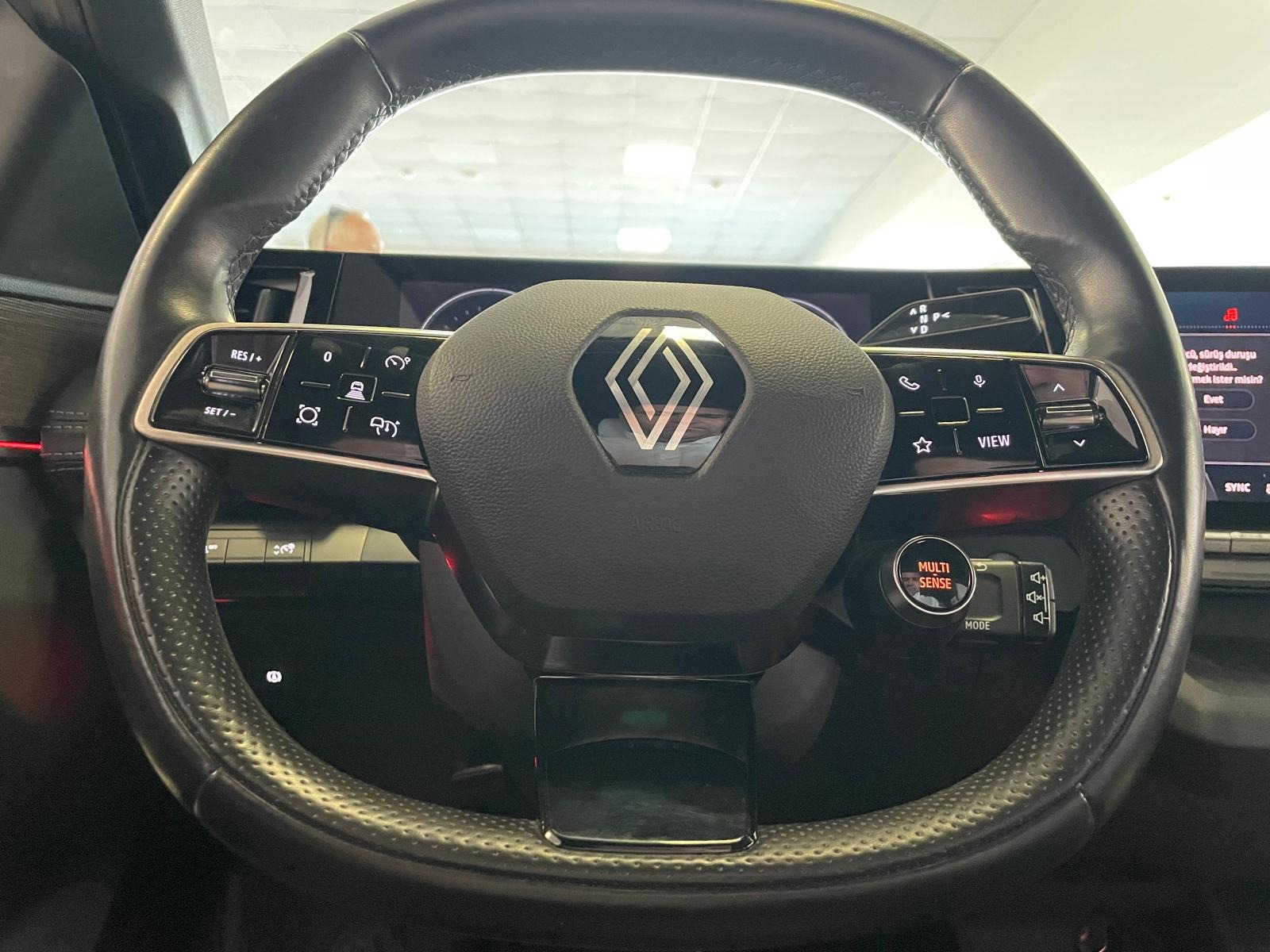 2024 Elektrik Otomatik Renault Megane E-Tech Gri Ermat Motorlu Araçlar ve Tarım Ürünleri Sanayi Ticaret A.Ş.