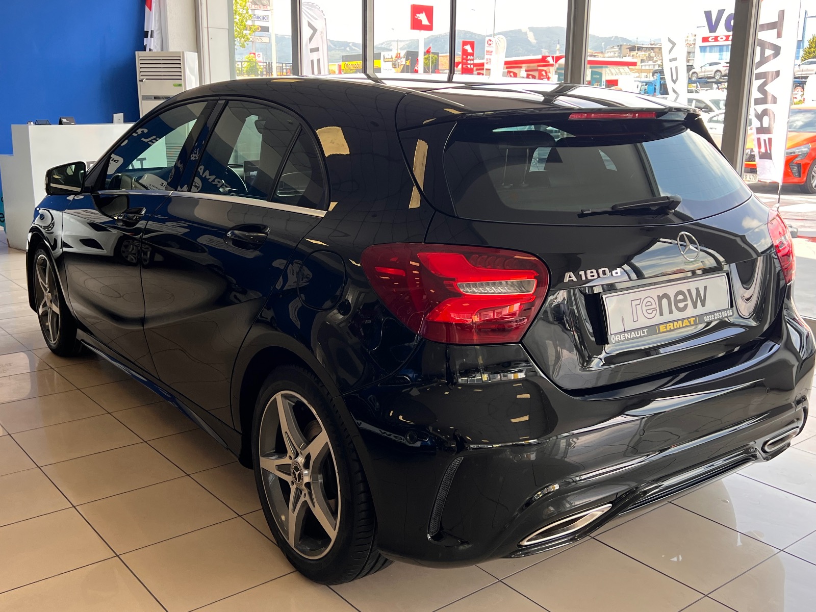 2018 Dizel Otomatik Mercedes-Benz A Siyah Ermat Motorlu Araçlar ve Tarım Ürünleri Sanayi Ticaret A.Ş.
