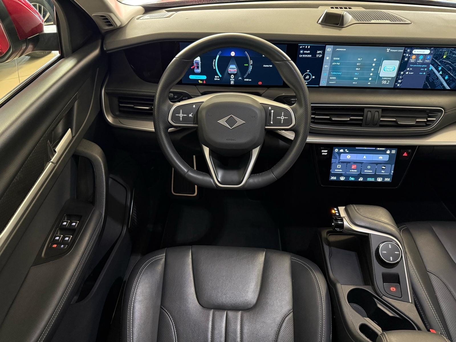 2023 Elektrik Otomatik TOGG T10X V2 AWD  Kırmızı Ermat Motorlu Araçlar ve Tarım Ürünleri Sanayi Ticaret A.Ş.