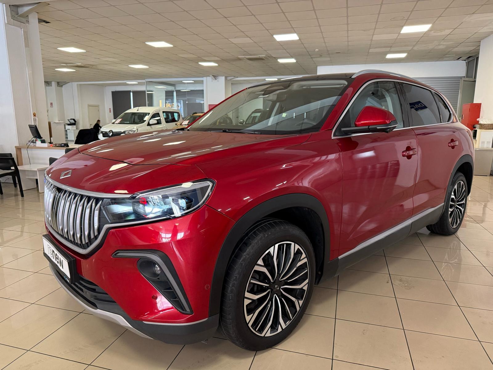 2023 Elektrik Otomatik TOGG T10X V2 AWD  Kırmızı Ermat Motorlu Araçlar ve Tarım Ürünleri Sanayi Ticaret A.Ş.