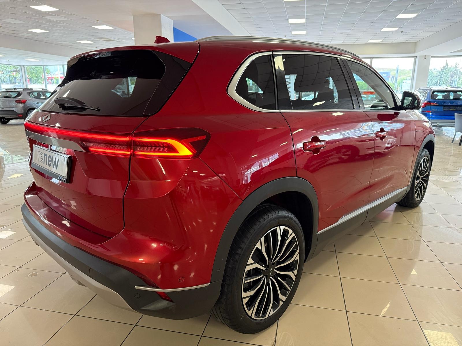 2023 Elektrik Otomatik TOGG T10X V2 AWD  Kırmızı Ermat Motorlu Araçlar ve Tarım Ürünleri Sanayi Ticaret A.Ş.