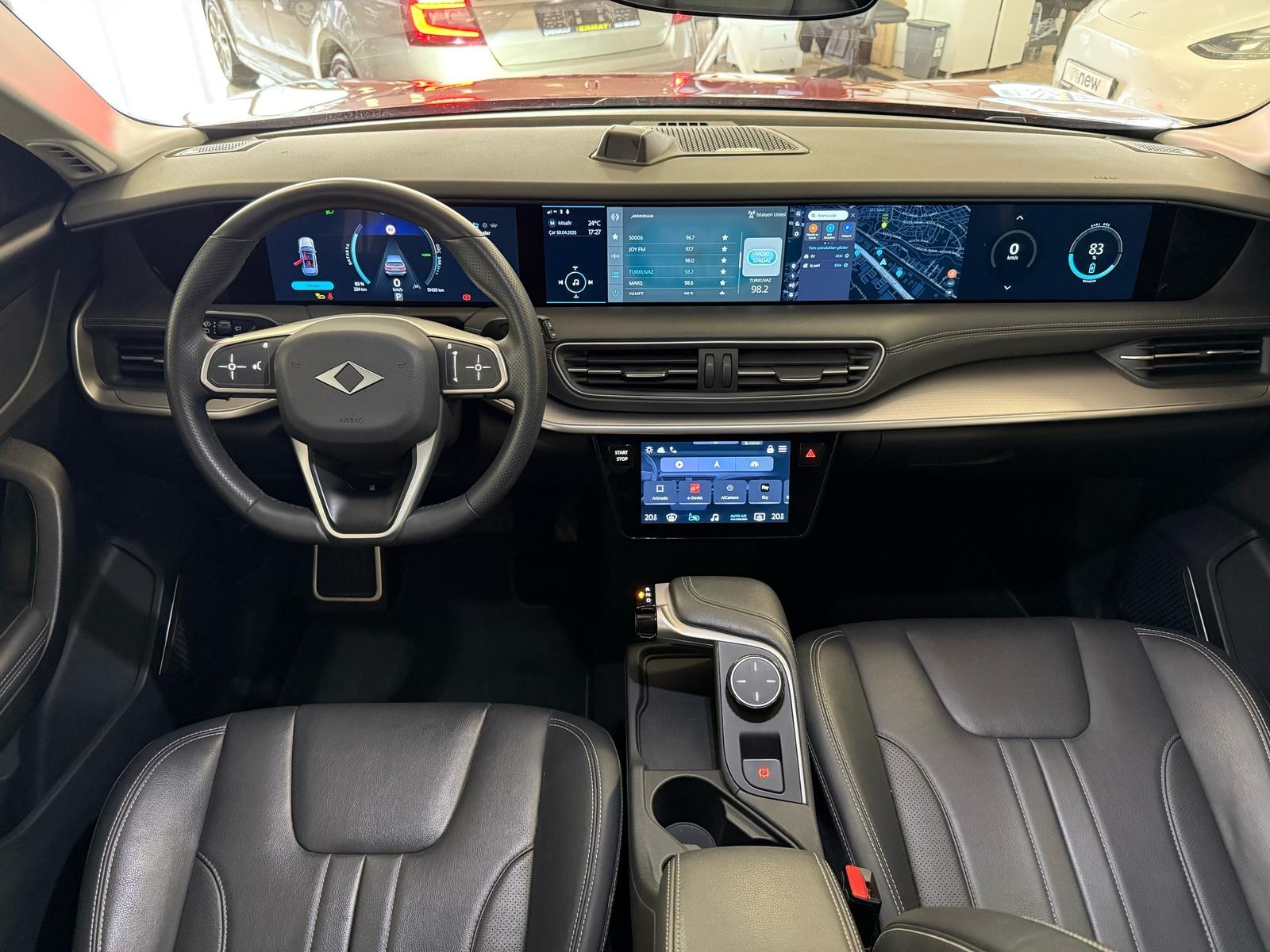 2023 Elektrik Otomatik TOGG T10X V2 AWD  Kırmızı Ermat Motorlu Araçlar ve Tarım Ürünleri Sanayi Ticaret A.Ş.