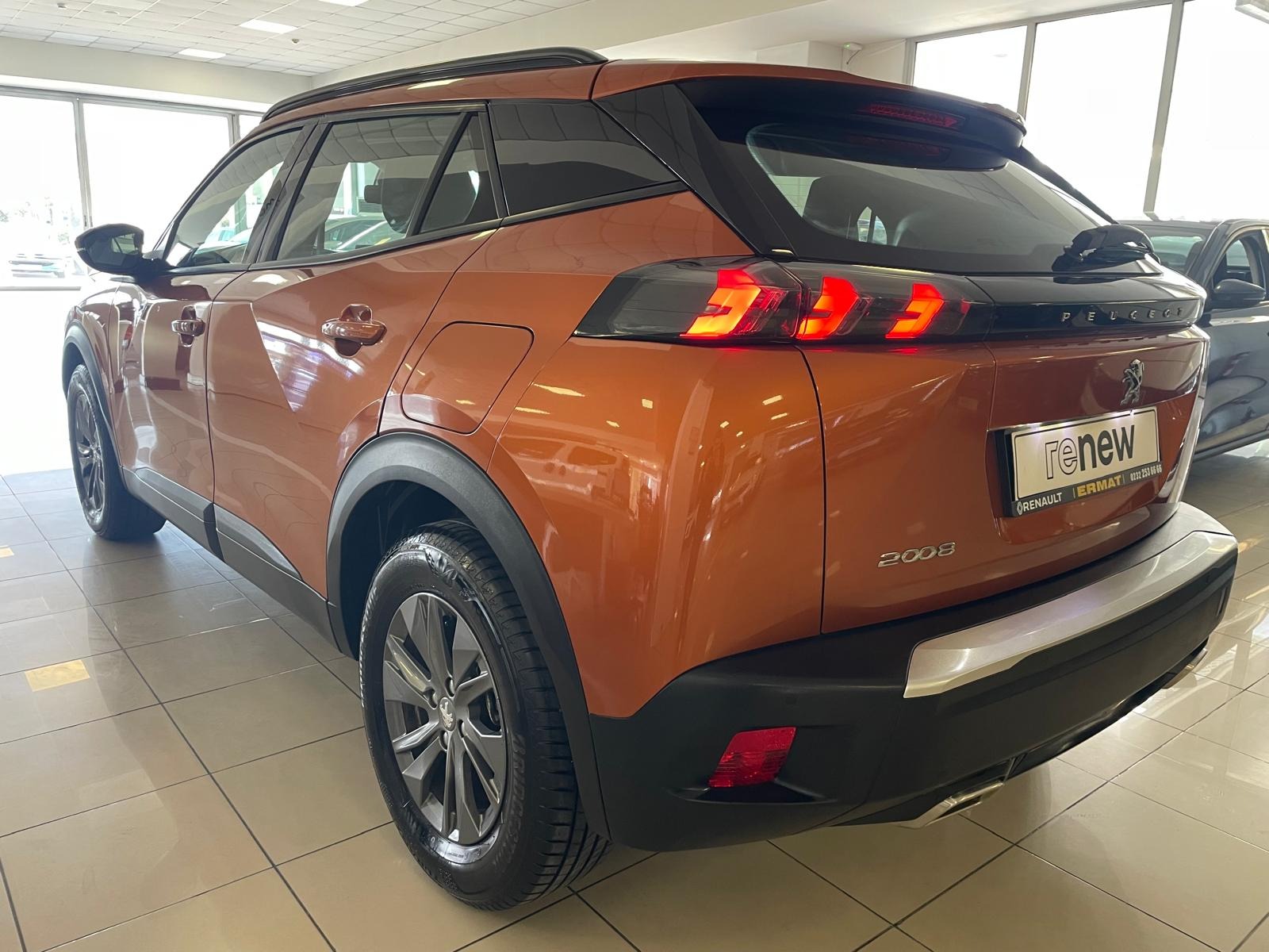 2020 Benzin Otomatik Peugeot 2008 Turuncu Ermat Motorlu Araçlar ve Tarım Ürünleri Sanayi Ticaret A.Ş.