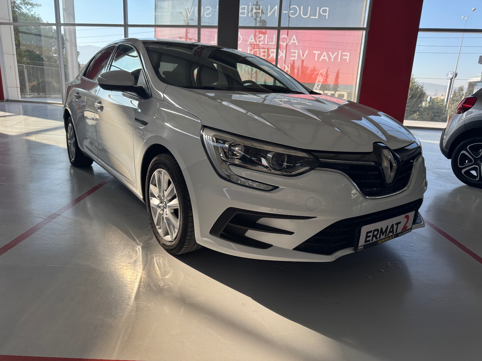 2022 Benzin Otomatik Renault Megane Beyaz Ermat Motorlu Araçlar ve Tarım Ürünleri Sanayi Ticaret A.Ş.