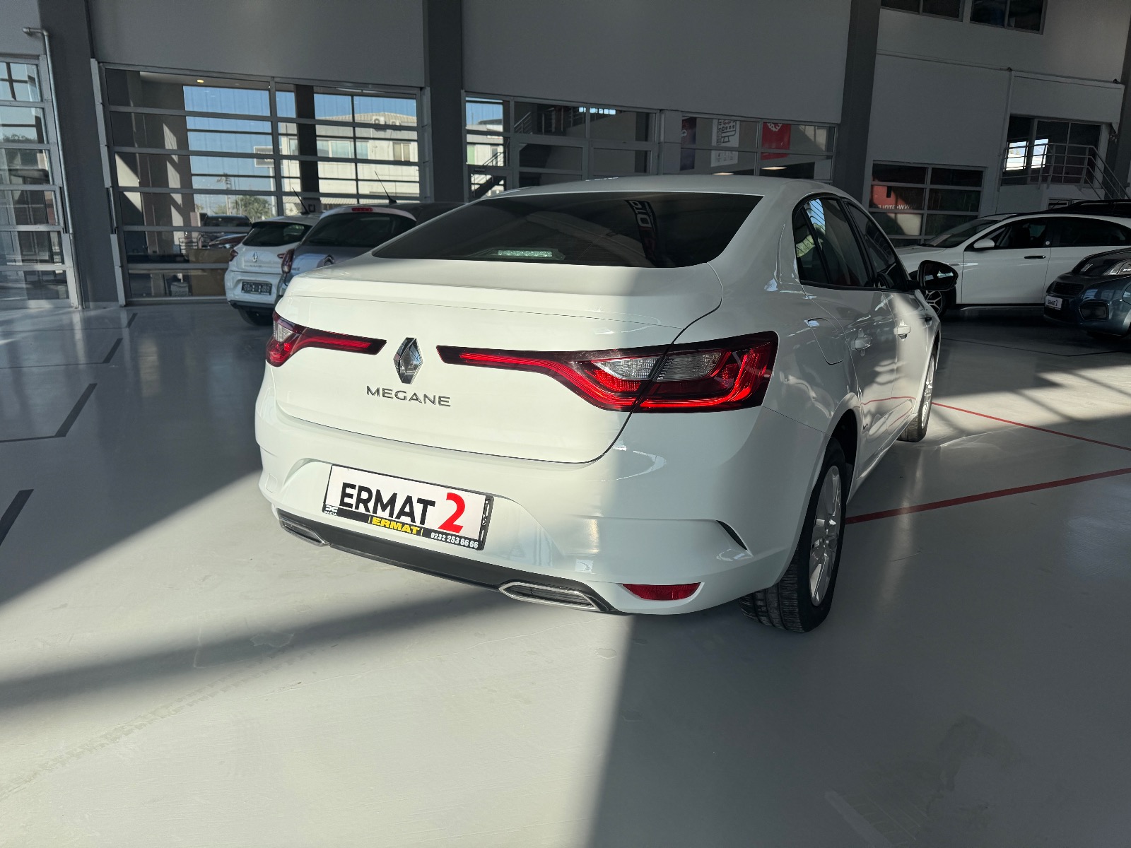 2022 Benzin Otomatik Renault Megane Beyaz Ermat Motorlu Araçlar ve Tarım Ürünleri Sanayi Ticaret A.Ş.