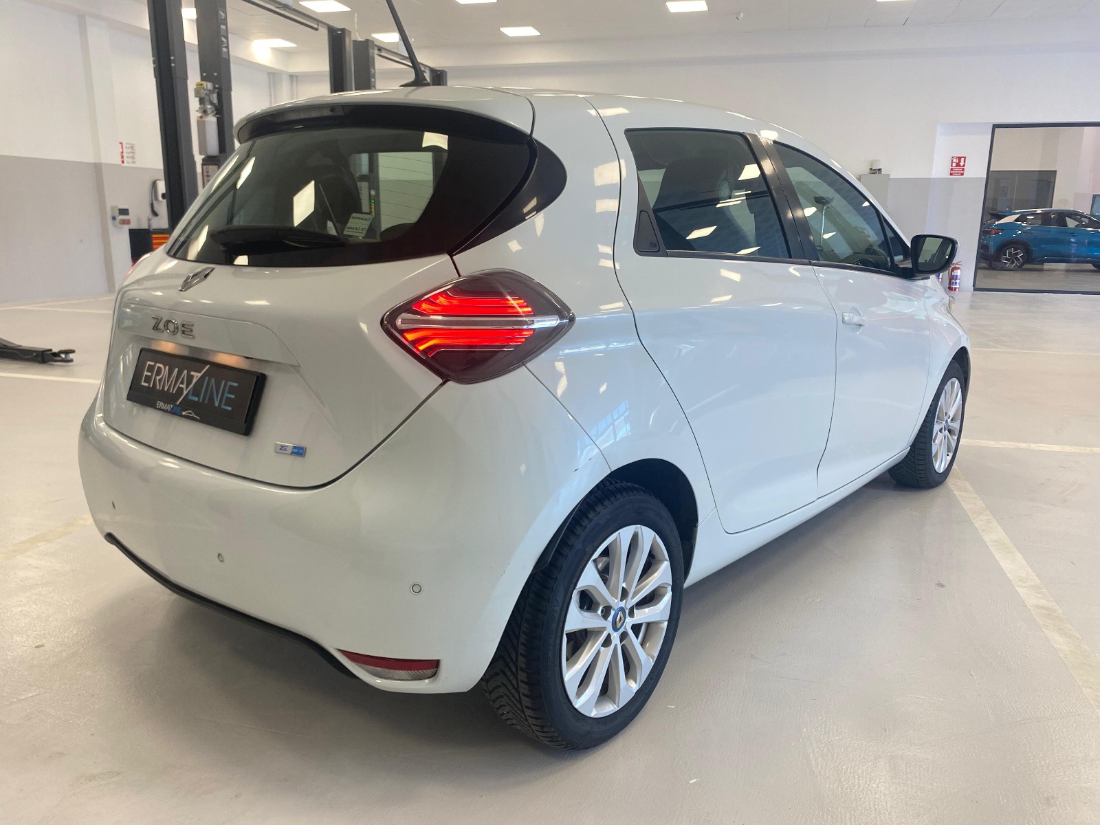 2021 Elektrik Otomatik Renault Zoe Beyaz Ermat Motorlu Araçlar ve Tarım Ürünleri Sanayi Ticaret A.Ş.