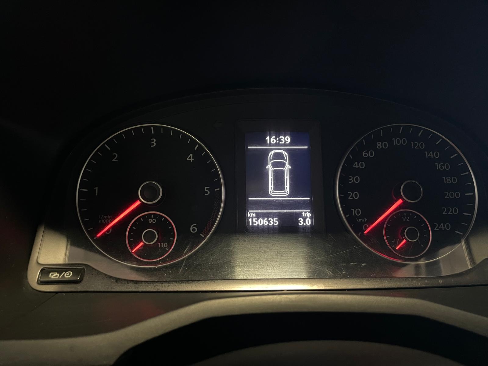 2016 Dizel Otomatik Volkswagen Caddy Siyah Ermat Motorlu Araçlar ve Tarım Ürünleri Sanayi Ticaret A.Ş.