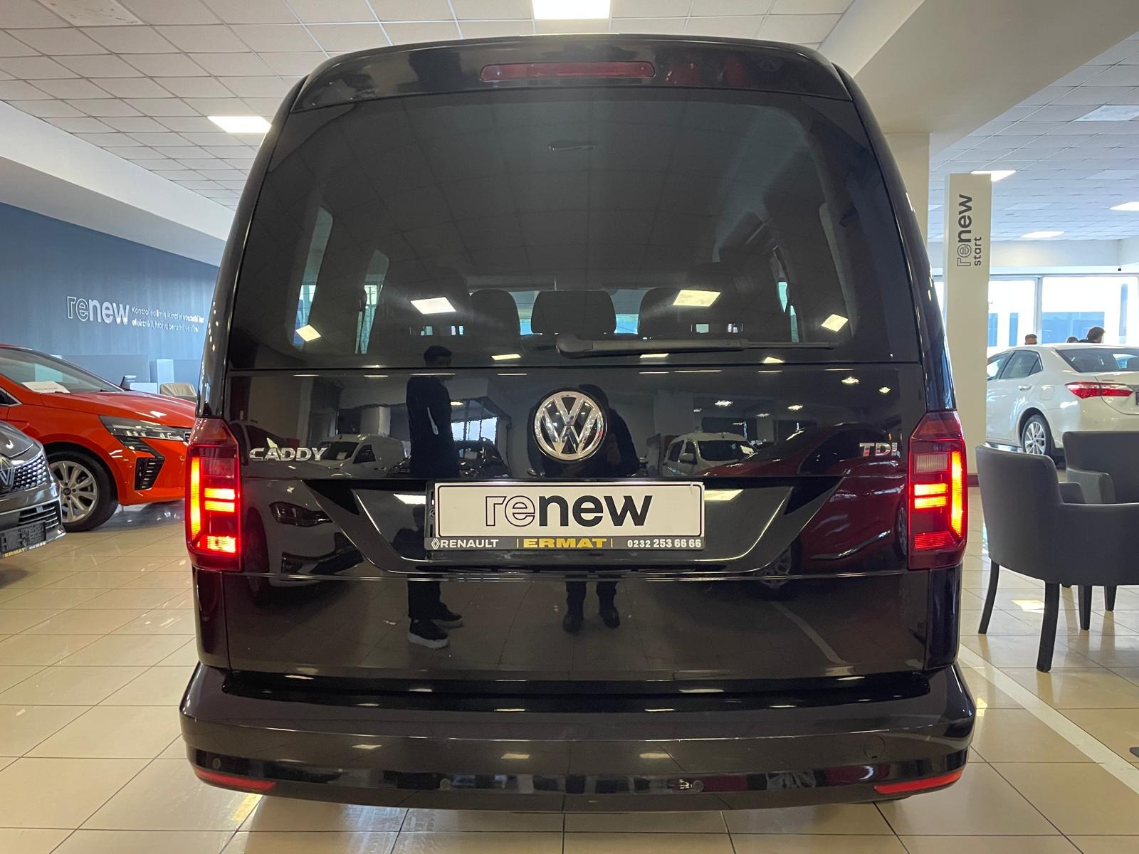 2016 Dizel Otomatik Volkswagen Caddy Siyah Ermat Motorlu Araçlar ve Tarım Ürünleri Sanayi Ticaret A.Ş.