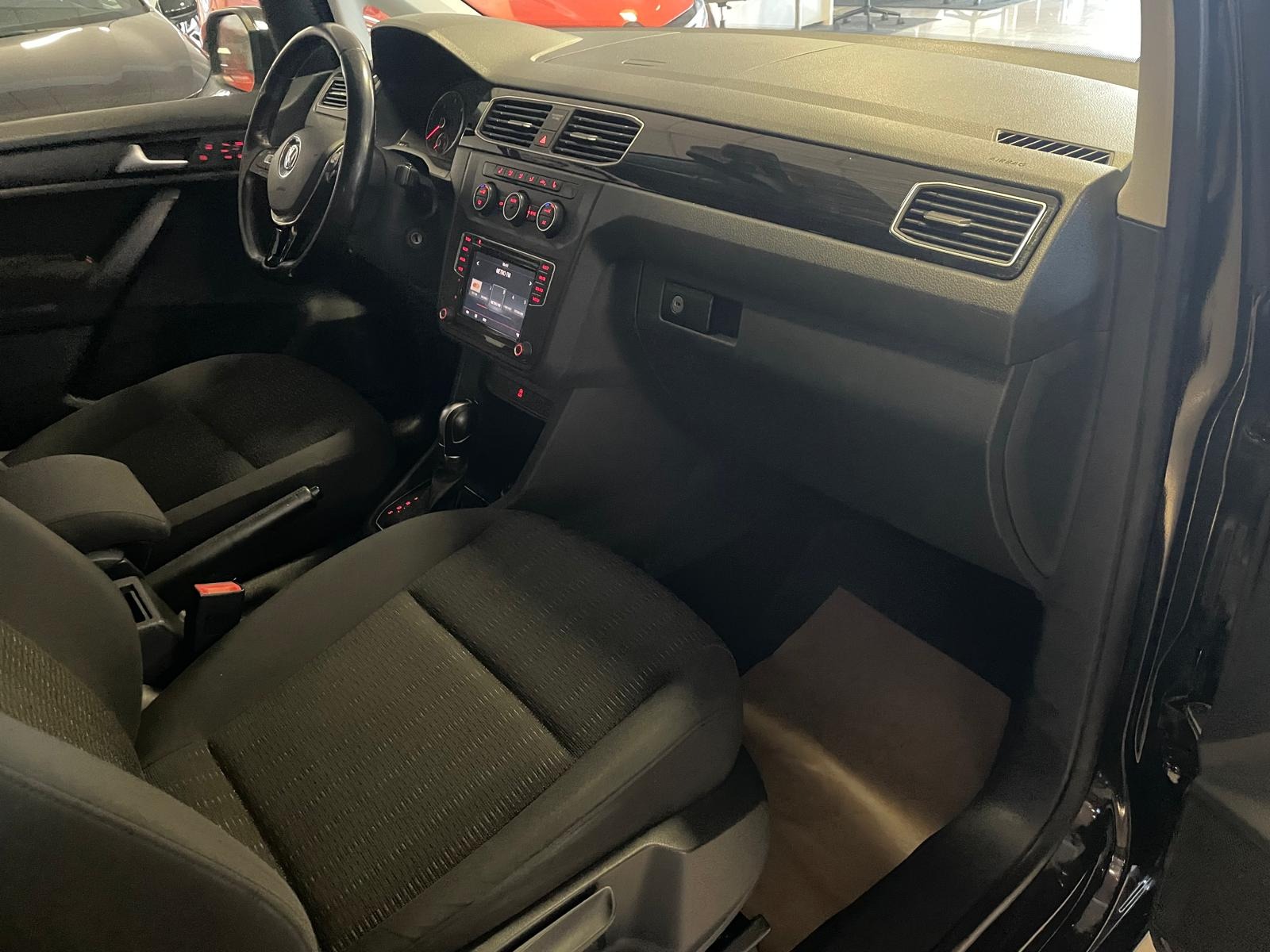 2016 Dizel Otomatik Volkswagen Caddy Siyah Ermat Motorlu Araçlar ve Tarım Ürünleri Sanayi Ticaret A.Ş.