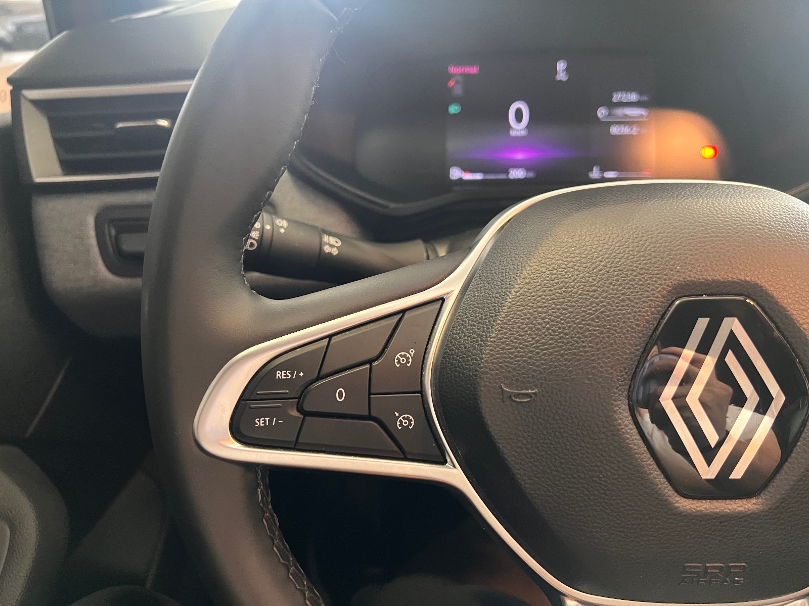 2023 Benzin Otomatik Renault Clio Turuncu Ermat Motorlu Araçlar ve Tarım Ürünleri Sanayi Ticaret A.Ş.