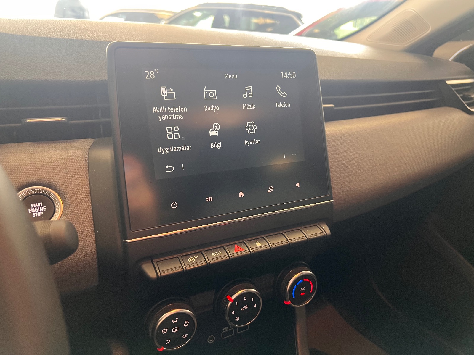 2023 Benzin Otomatik Renault Clio Turuncu Ermat Motorlu Araçlar ve Tarım Ürünleri Sanayi Ticaret A.Ş.