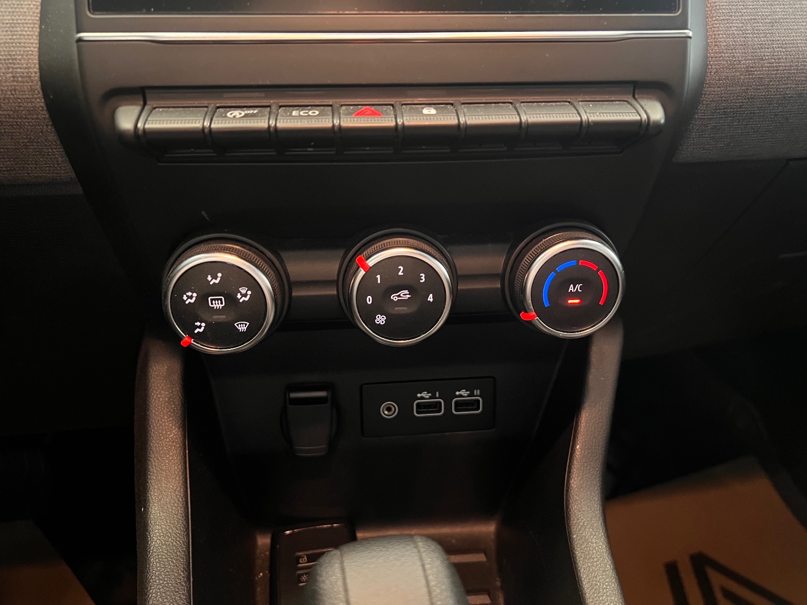 2023 Benzin Otomatik Renault Clio Turuncu Ermat Motorlu Araçlar ve Tarım Ürünleri Sanayi Ticaret A.Ş.