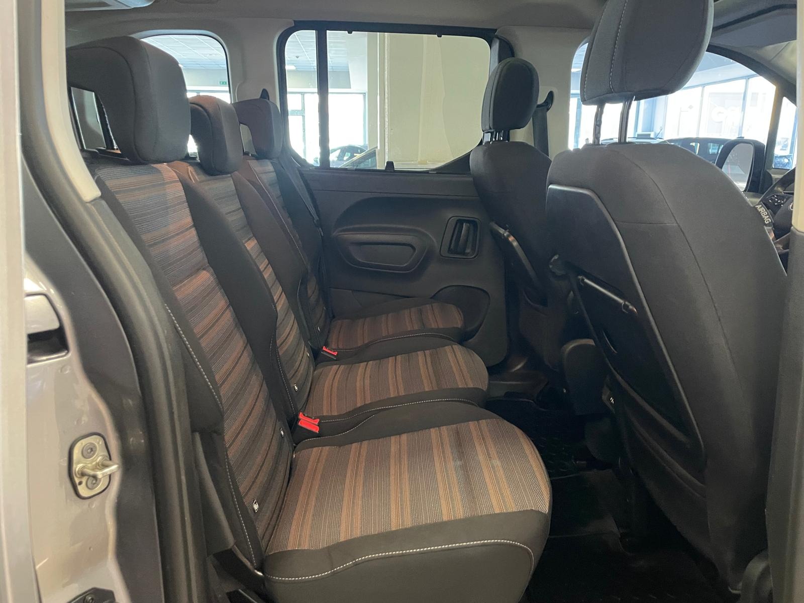 2023 Dizel Otomatik Opel Combo Gri Ermat Motorlu Araçlar ve Tarım Ürünleri Sanayi Ticaret A.Ş.