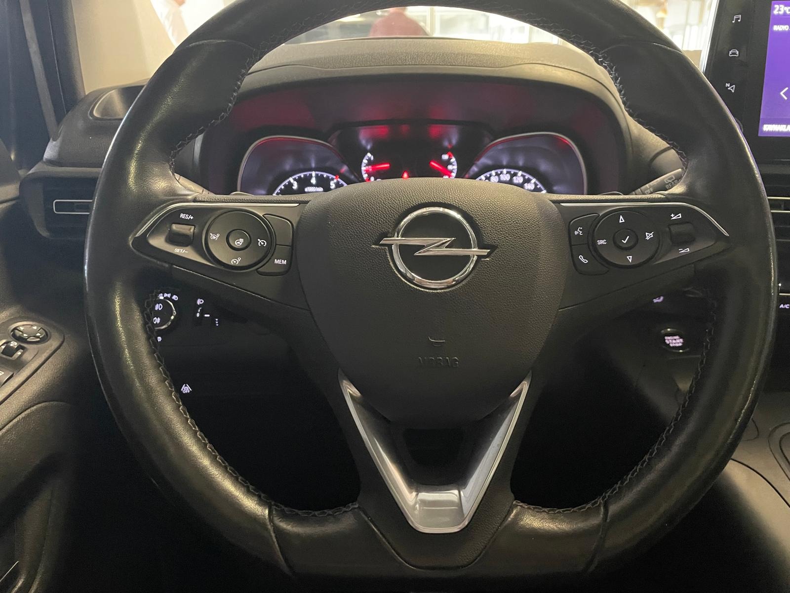 2023 Dizel Otomatik Opel Combo Gri Ermat Motorlu Araçlar ve Tarım Ürünleri Sanayi Ticaret A.Ş.